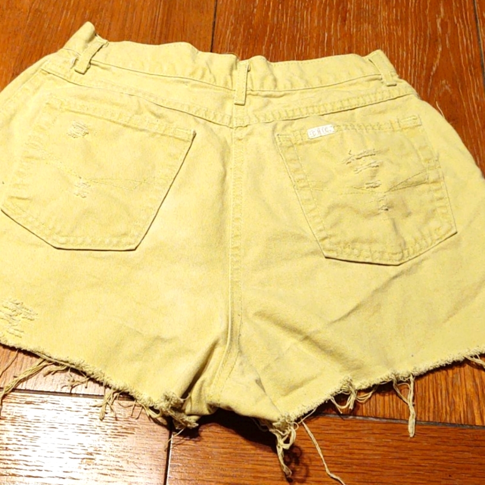 Vintage CHIC High Waist Cutoff Jean Shorts 10